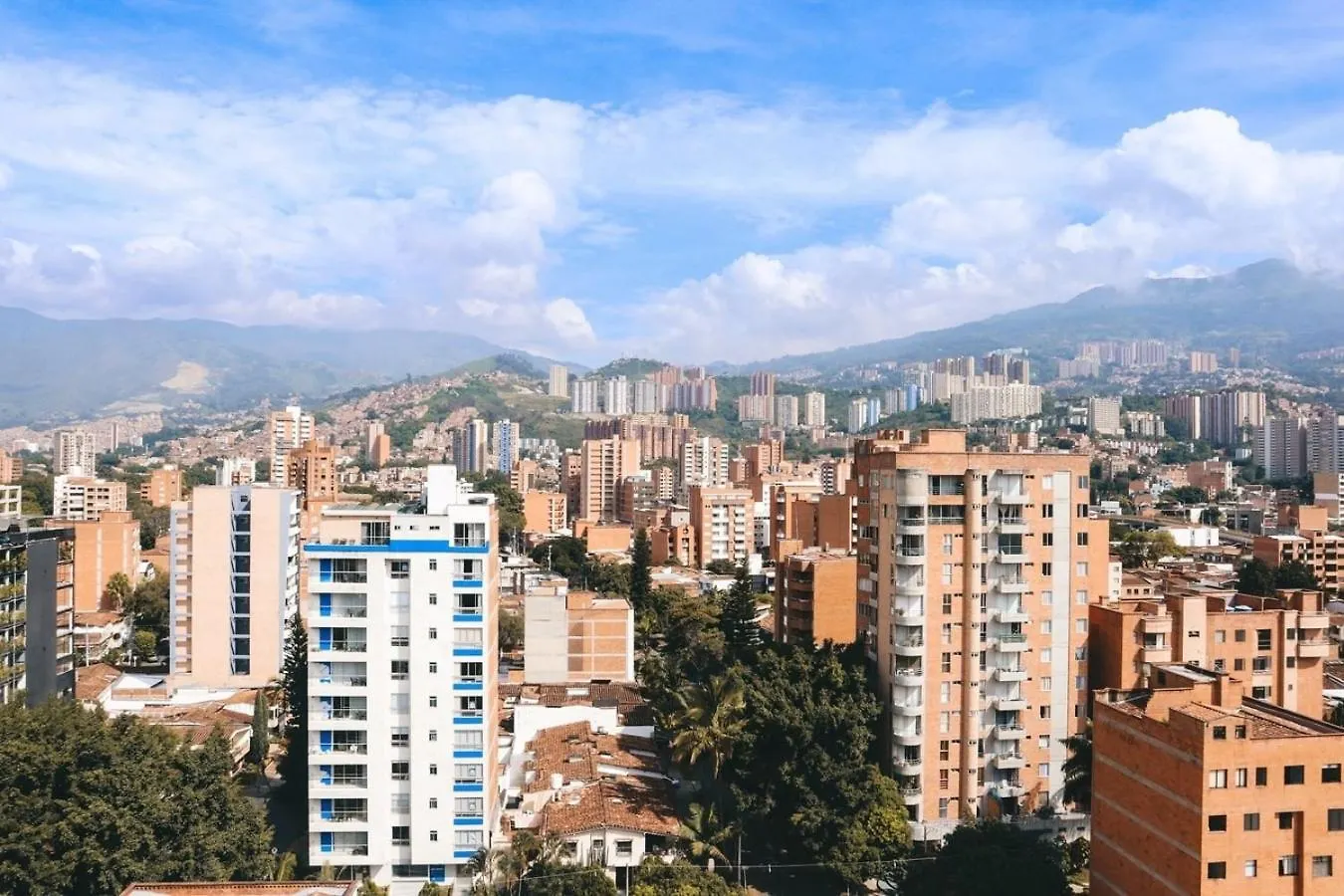 Rosa Negra Comfort Suite Stadio Aparta Medellin Apartment