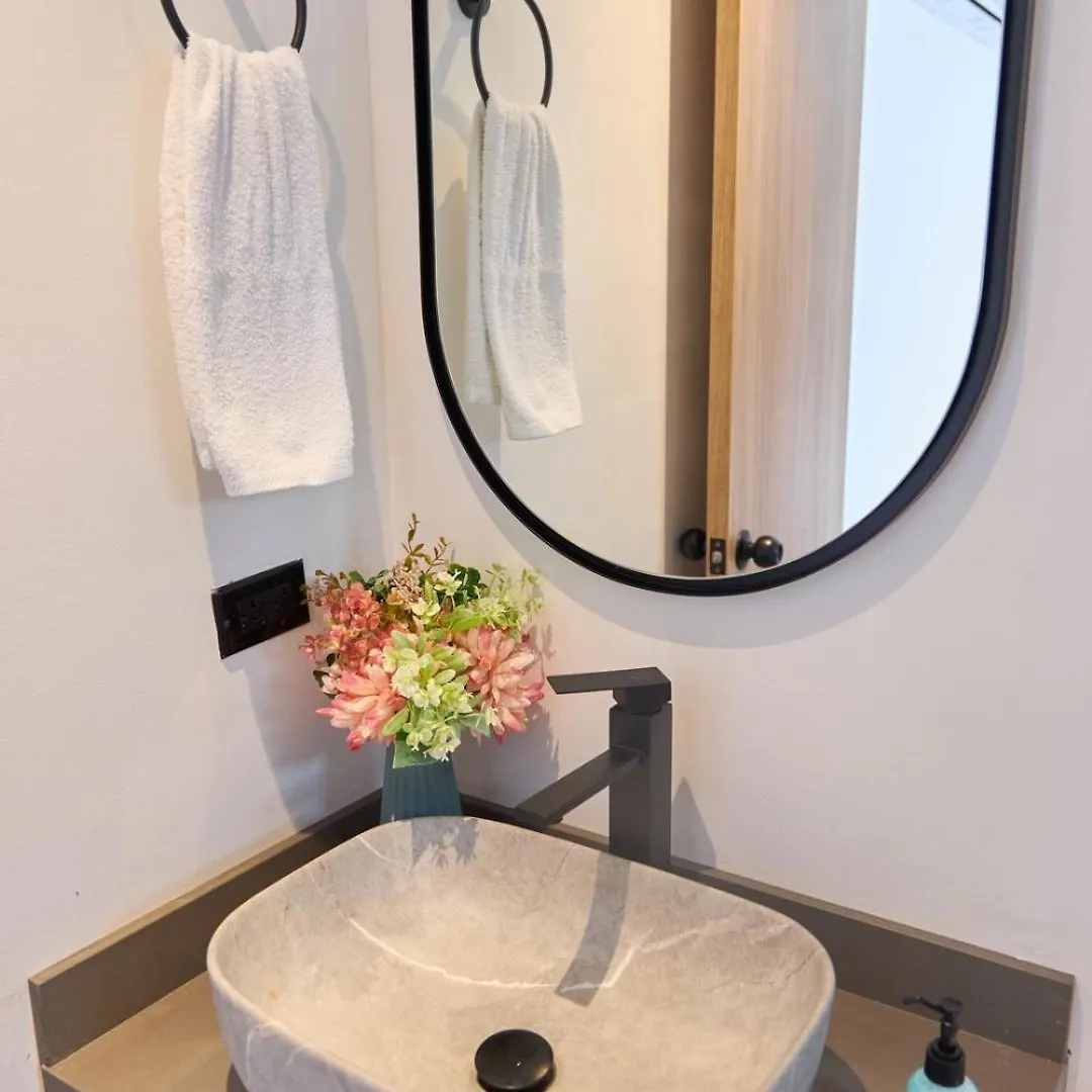 Rosa Negra Comfort Suite Stadio Aparta Medellin Apartment