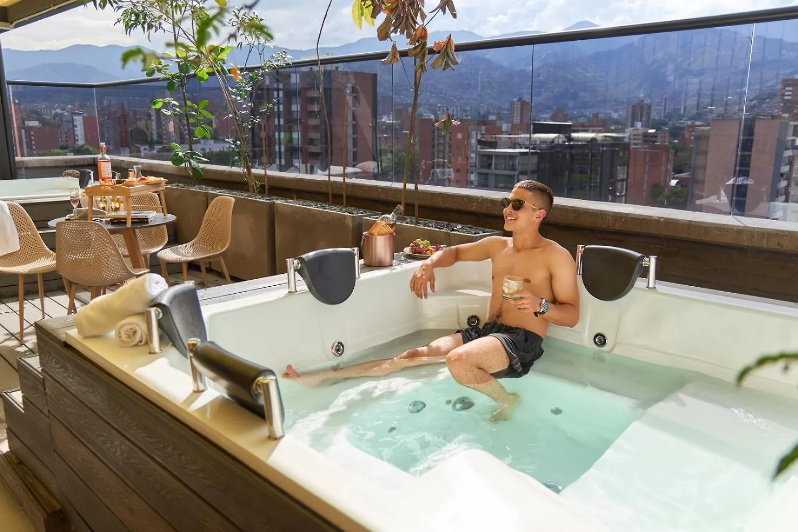 Rosa Negra Comfort Suite Stadio Aparta Medellin